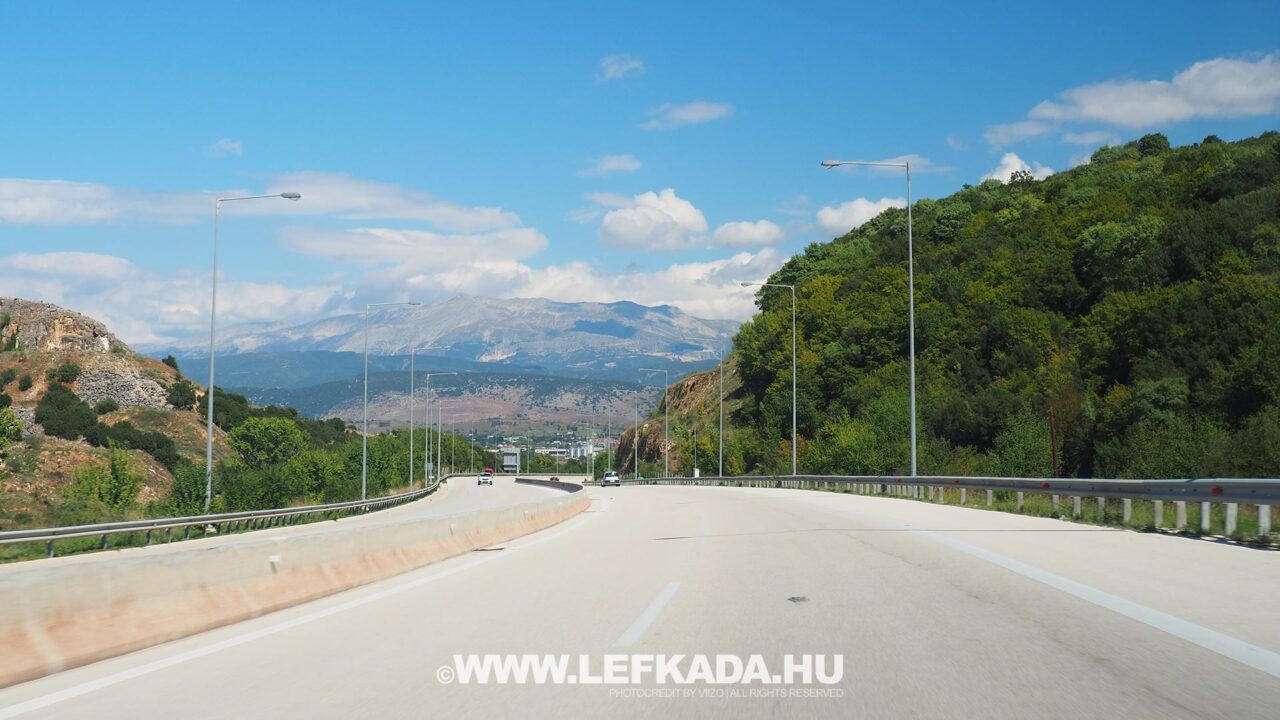 Görögország Lefkada autóval, autós útvonal és térkép (Autóval Korfura, Pargára)